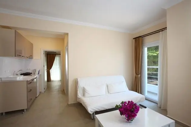 Apart Oda Kısmi Deniz Manzaralı
