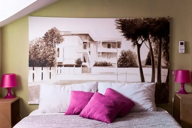 Dört Kişilik Oda, Özel Banyo (Esther)