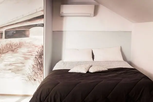 Dört Kişilik Oda, Özel Banyo (Esther)