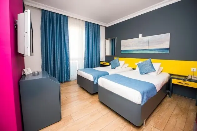 Twin, Şehir Manzaralı, Balkonlu