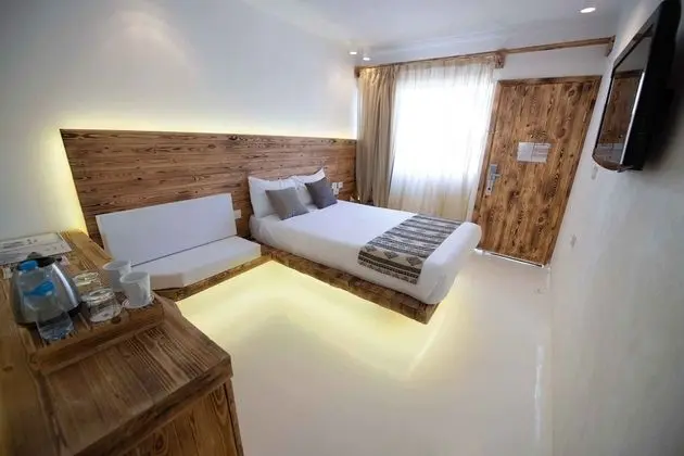 Shotgun Room