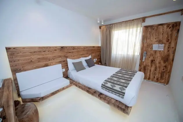 Shotgun Room