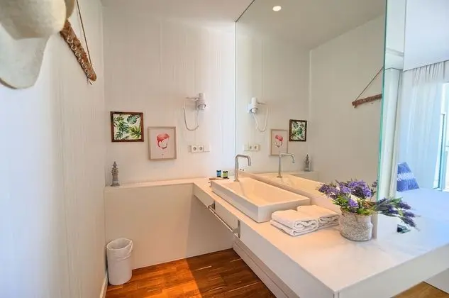 Tek Büyük Yataklı Oda, Deniz Manzaralı