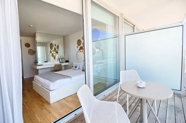 Tek Büyük Yataklı Oda, Deniz Manzaralı