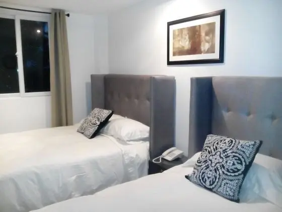 Üç Kişilik Oda (One Double + Twin Bed)