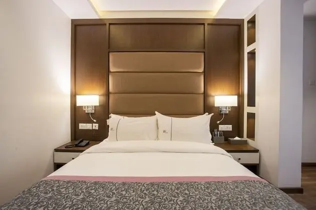 Deluxe Tek Büyük Yataklı Oda, 1 Çift Kişilik Yatak, Bahçe Manzaralı