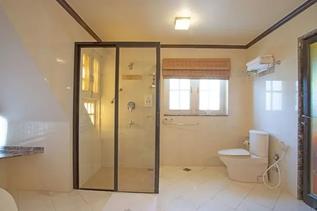 Deluxe Tek Büyük Yataklı Oda, 1 Çift Kişilik Yatak, Bahçe Manzaralı