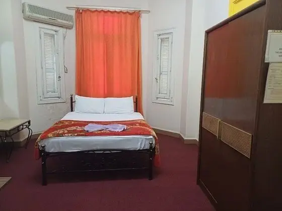 Standard Üç Kişilik Oda, Ortak Banyo