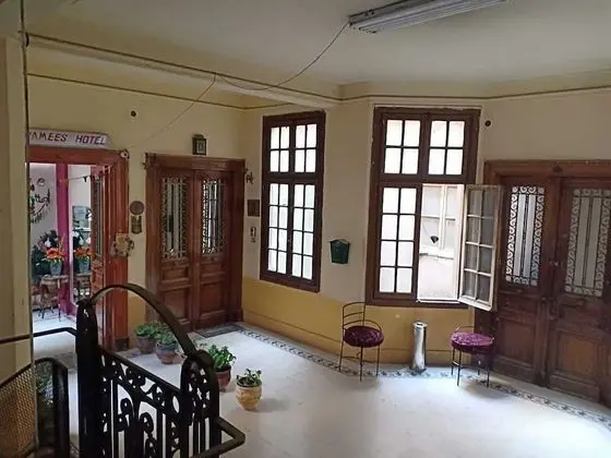 Standard Üç Kişilik Oda, Ortak Banyo
