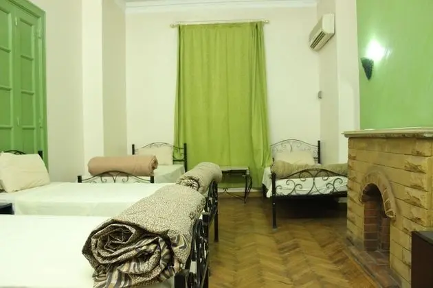 Standard Üç Kişilik Oda, Ortak Banyo