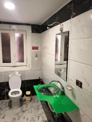 Standard Üç Kişilik Oda, Ortak Banyo