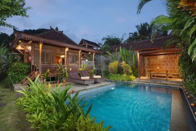 Honeymoon Villa