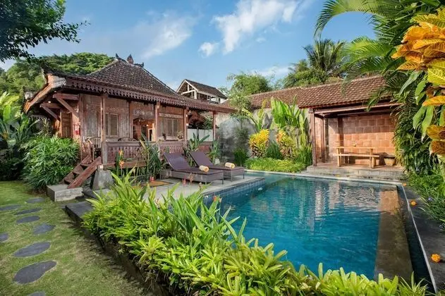 Honeymoon Villa
