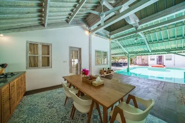 Deluxe Villa