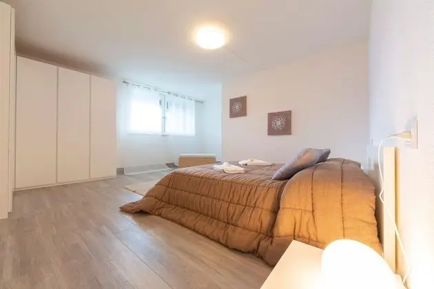 Villa, 5 Yatak Odası, Kişiye Özel Havuzlu, Göl Manzaralı