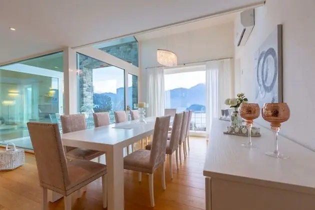 Villa, 5 Yatak Odası, Kişiye Özel Havuzlu, Göl Manzaralı