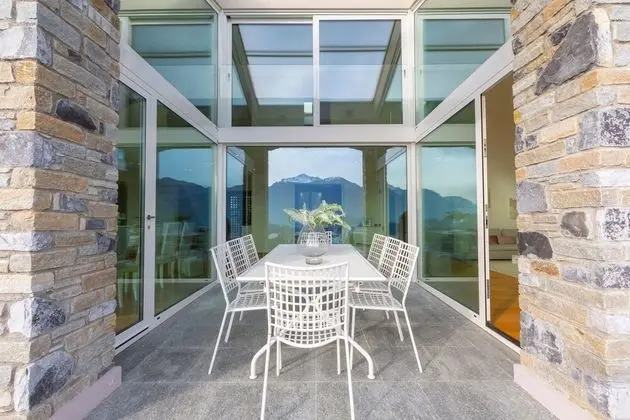 Villa, 5 Yatak Odası, Kişiye Özel Havuzlu, Göl Manzaralı