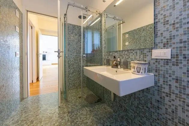 Villa, 5 Yatak Odası, Kişiye Özel Havuzlu, Göl Manzaralı