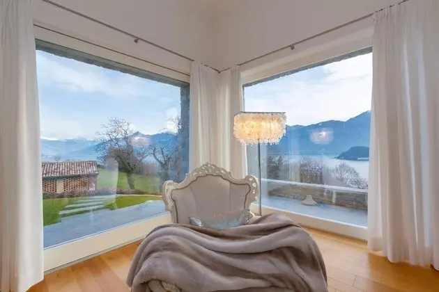 Villa, 5 Yatak Odası, Kişiye Özel Havuzlu, Göl Manzaralı