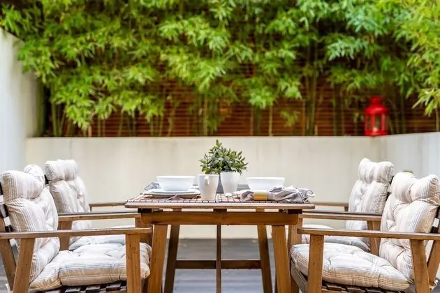 Family Apart Daire, Teras