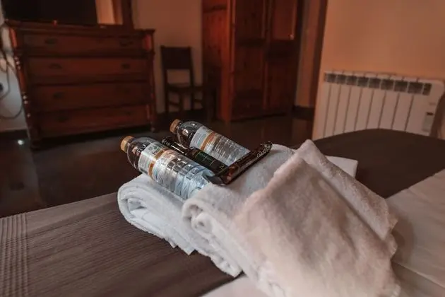City Tek Büyük Yataklı Oda