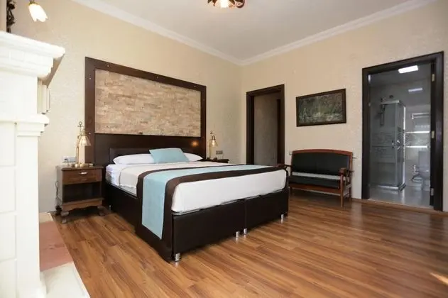 Deluxe Çift Kişilik Oda, Bahçe Manzaralı, Şömineli