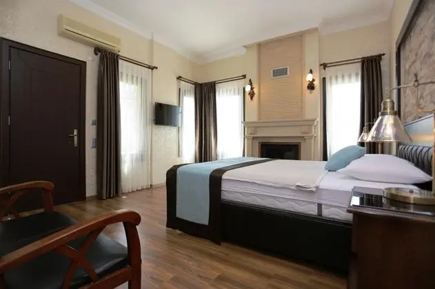 Deluxe Çift Kişilik Oda, Bahçe Manzaralı, Şömineli