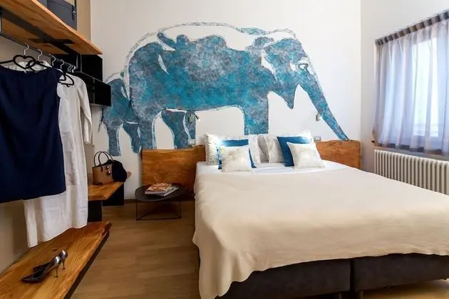 Süit (Passaggio in India)