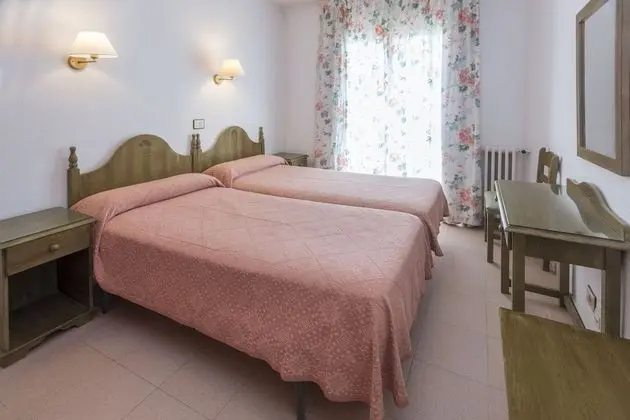 Tek Büyük veya İki Ayrı Yataklı Oda