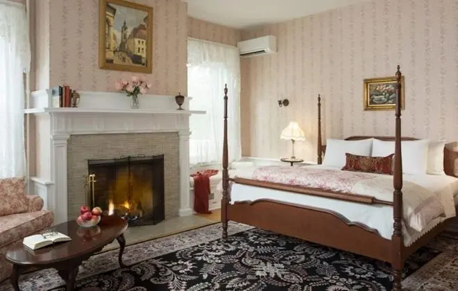 Oda, Özel Banyo (Marie Claire #7)