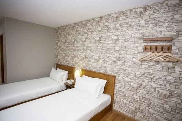 Art Concept Twin Room