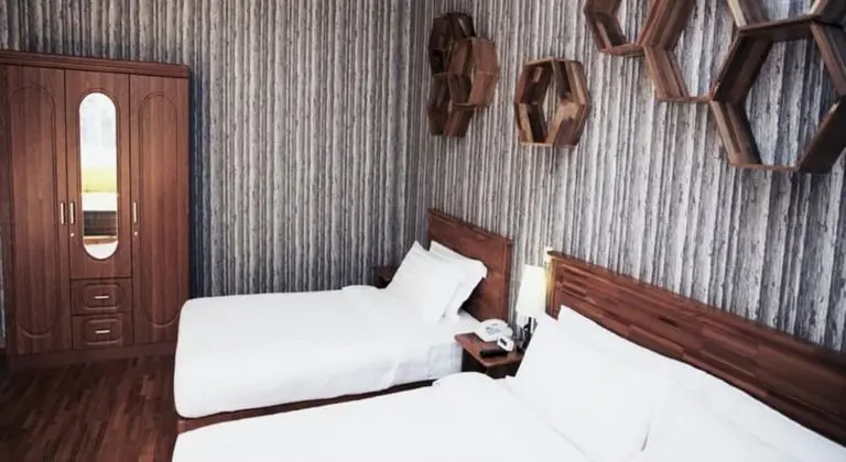 Suite Concept Room
