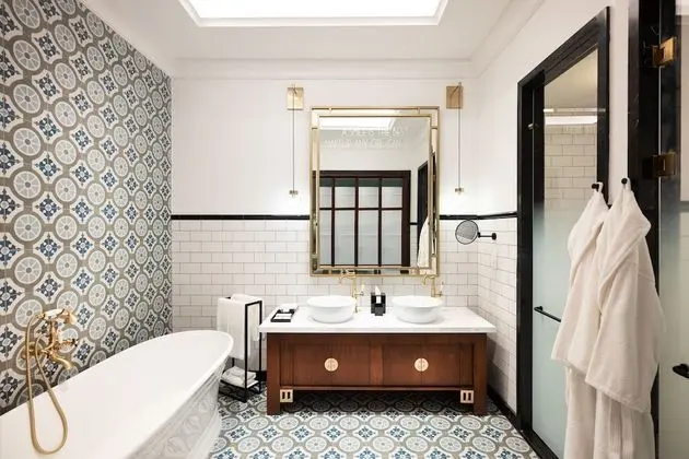 Deluxe Tek Büyük Yataklı Oda, Balkon