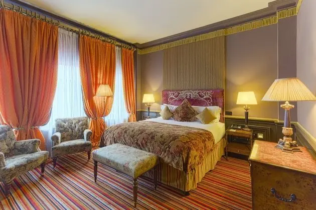 Deluxe Tek Büyük veya İki Ayrı Yataklı Oda
