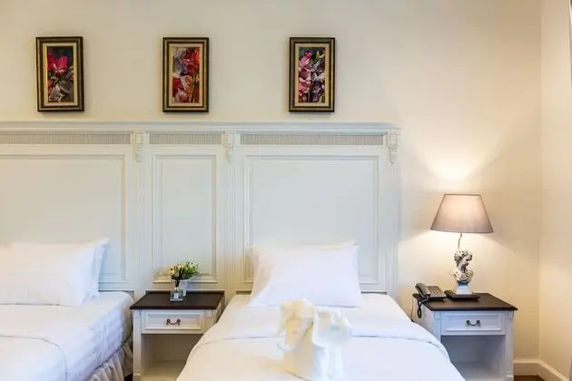 Luxury Tek Büyük Yataklı Oda, 1 Yatak Odası, Banyolu/Duşlu, Havuz Manzaralı
