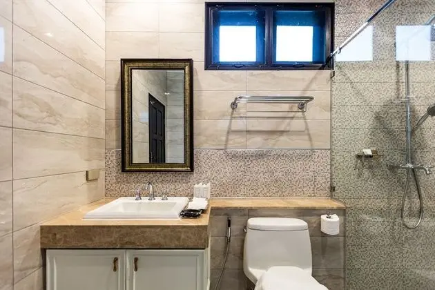Luxury Tek Büyük Yataklı Oda, 1 Yatak Odası, Banyolu/Duşlu, Havuz Manzaralı