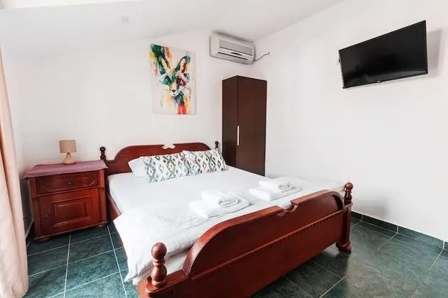 Comfort Apart Daire, 1 Büyük (Queen) Boy Yatak, Sigara İçilmez, Şehir Manzaralı
