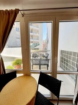 Stüdyo, Şehir Manzaralı