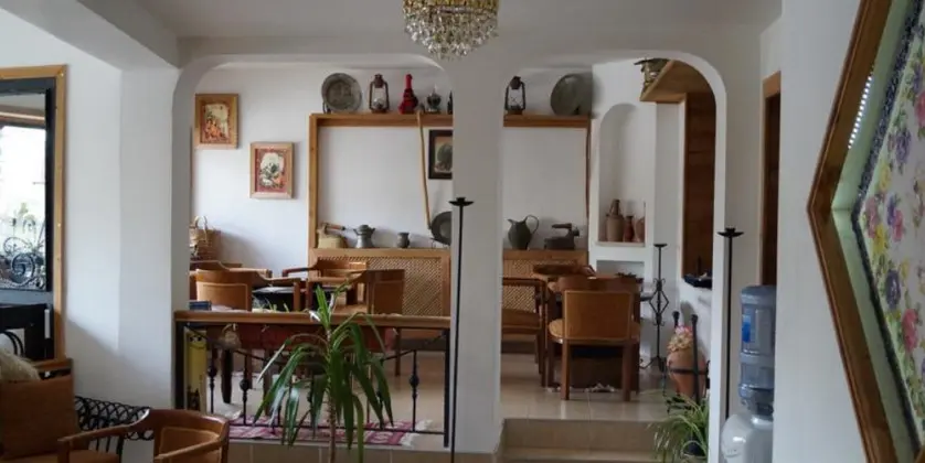 Standart Oda, Şehir Manzaralı