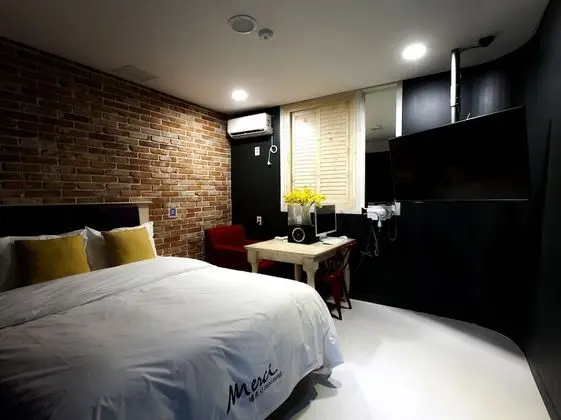 Standard Oda, Jakuzi