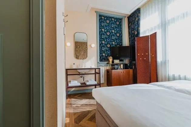 Comfort Tek Büyük Yataklı Oda