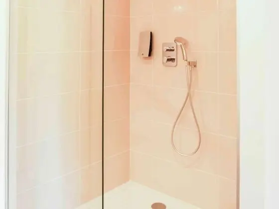 Standard Oda, 1 Büyük (Queen) Boy Yatak