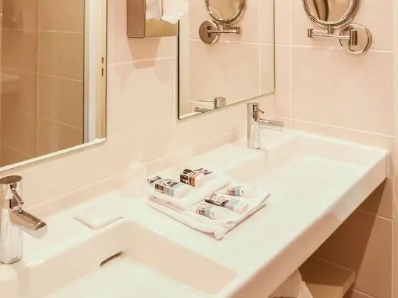 Superior Oda, 1 Büyük (Queen) Boy Yatak