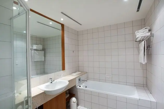 Deluxe Oda, 1 En Büyük (King) Boy Yatak, Balkon, Bahçe Manzaralı