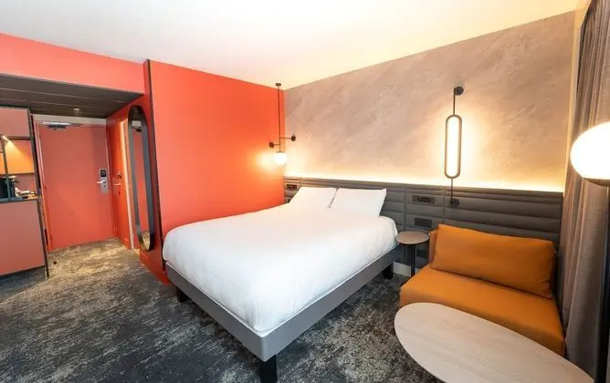 Oda, 1 Çift Kişilik Yatak ve Çekyat (Privilege)