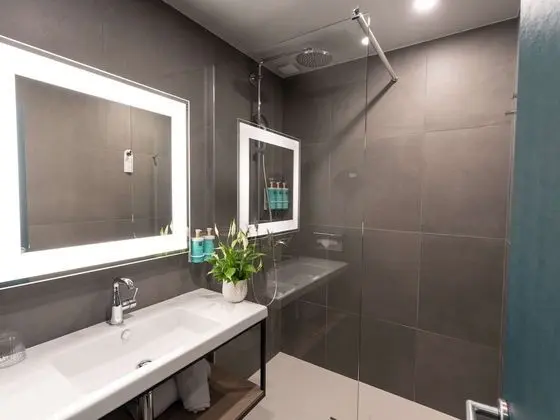 Oda, 1 Çift Kişilik Yatak ve Çekyat (Privilege)