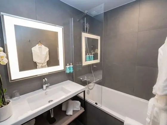 Standard Süit, 2 Çift Kişilik Yatak (Family - 2 connected rooms)