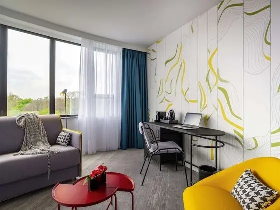 Superior Oda, 1 En Büyük (King) Boy Yatak ve Çekyat