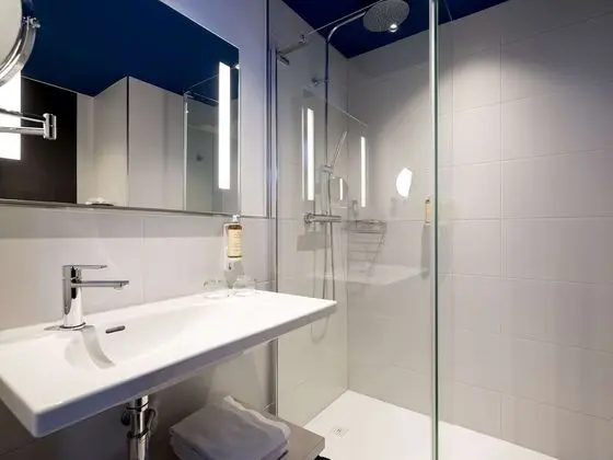 Superior Oda, 1 En Büyük (King) Boy Yatak ve Çekyat