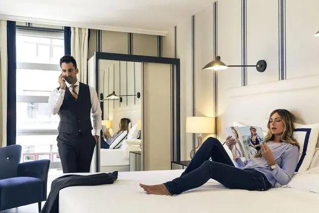 İki Ayrı Yataklı Oda, 2 Tek Kişilik Yatak, Avlu Manzaralı